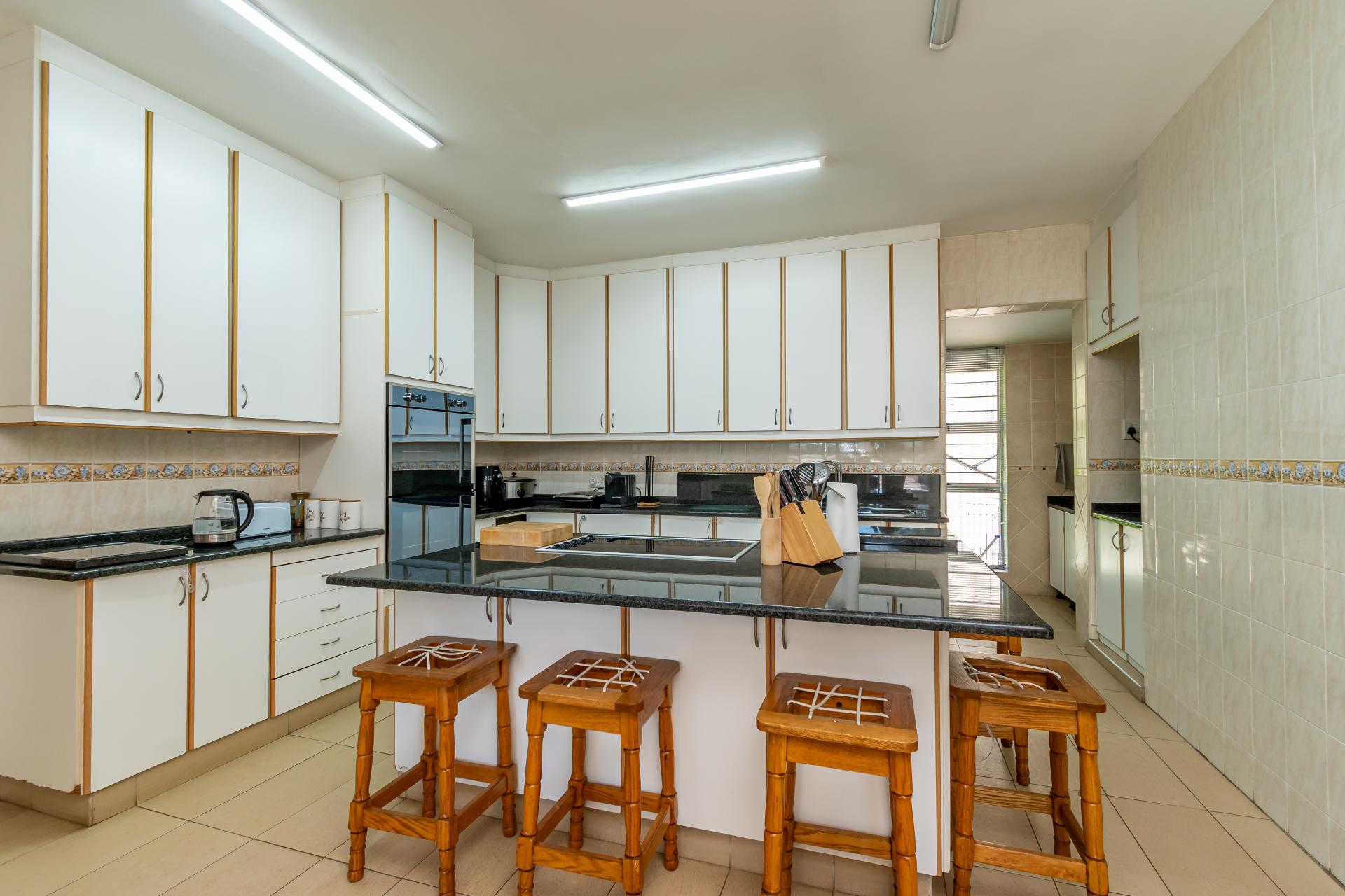  of property in Kloof 