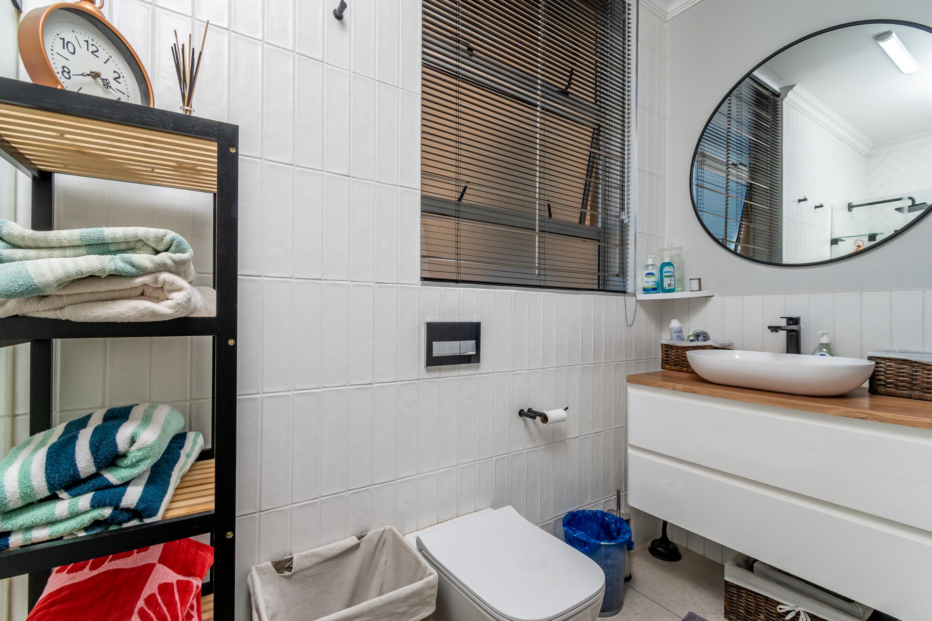  of property in Kloof 