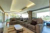  of property in Kloof 