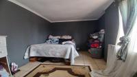 Main Bedroom of property in Azaadville Gardens