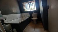 Bathroom 2 of property in Azaadville Gardens