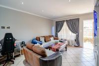  of property in Magalieskruin