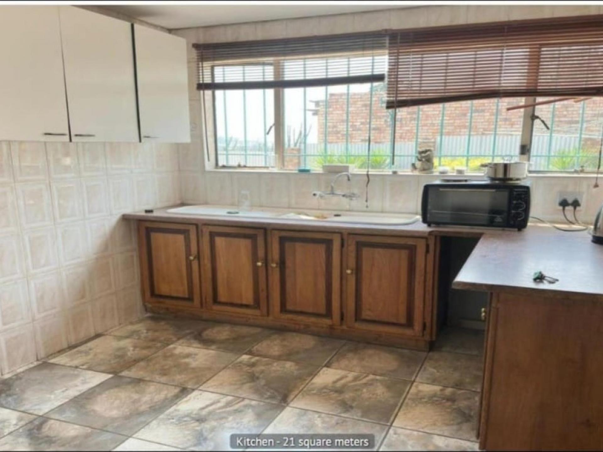  of property in Elandspark