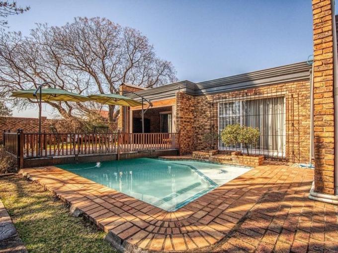 3 Bedroom House for Sale For Sale in Brackenhurst - MR699969