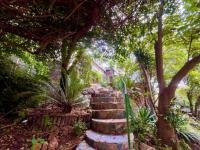  of property in Alan Manor