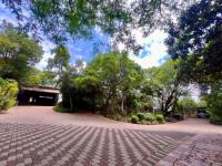  of property in Alan Manor