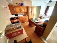  of property in Alan Manor