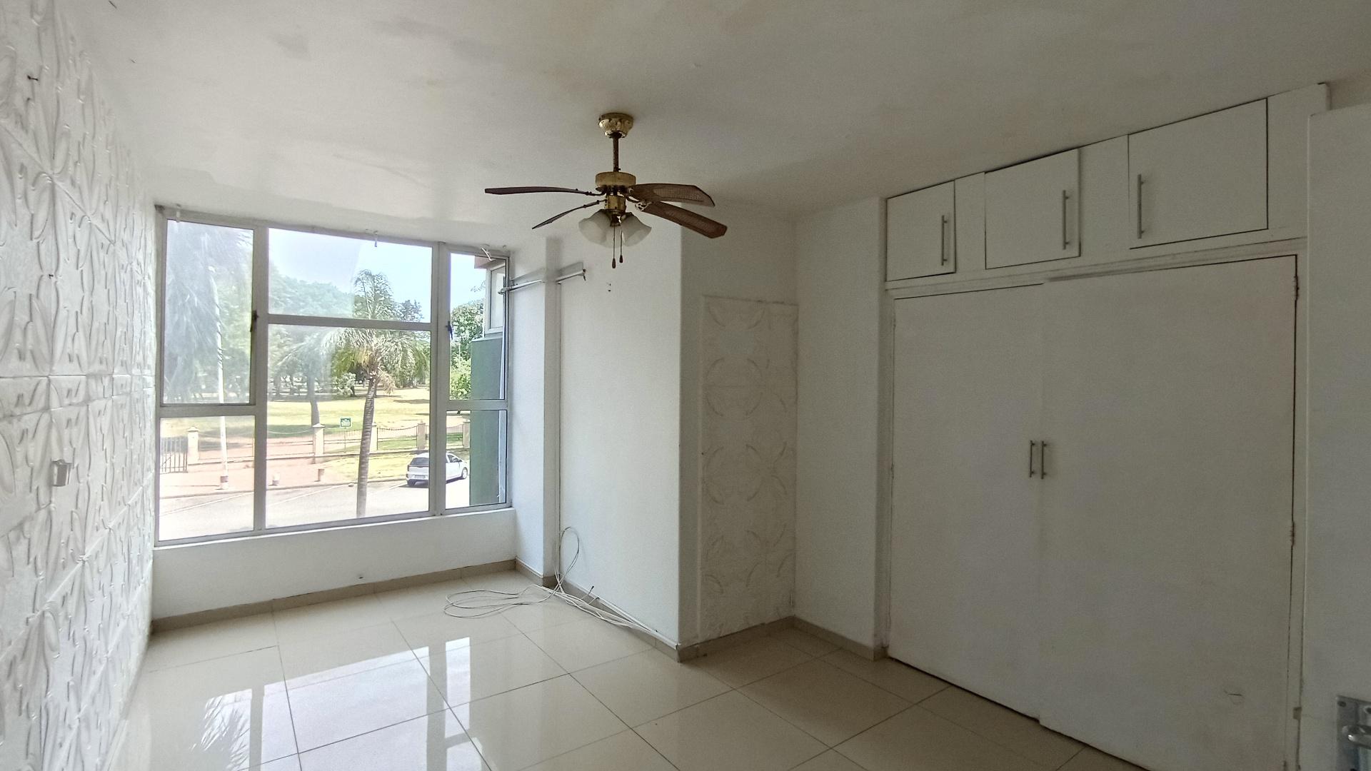 Bed Room 1 - 22 square meters of property in Durban Central