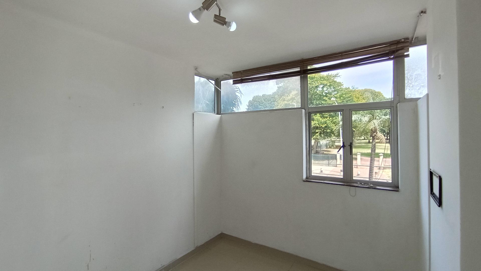 Bed Room 2 - 11 square meters of property in Durban Central