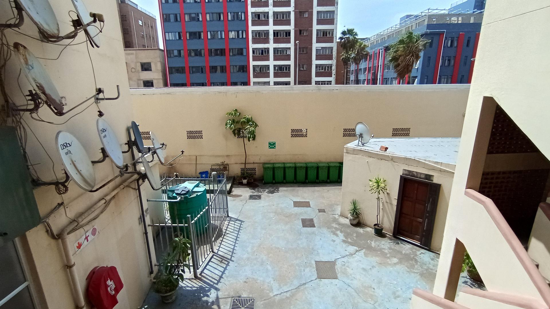 Front View of property in Durban Central