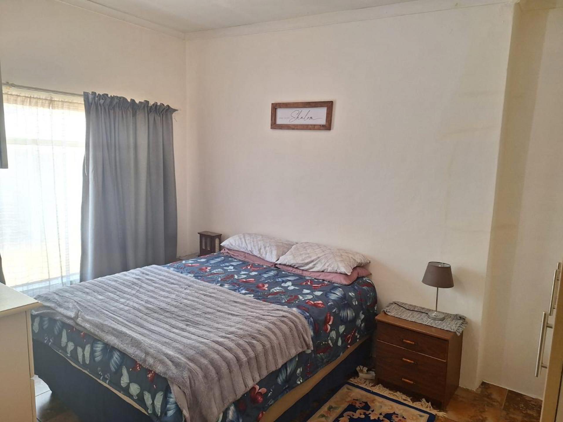  of property in Roodepoort North