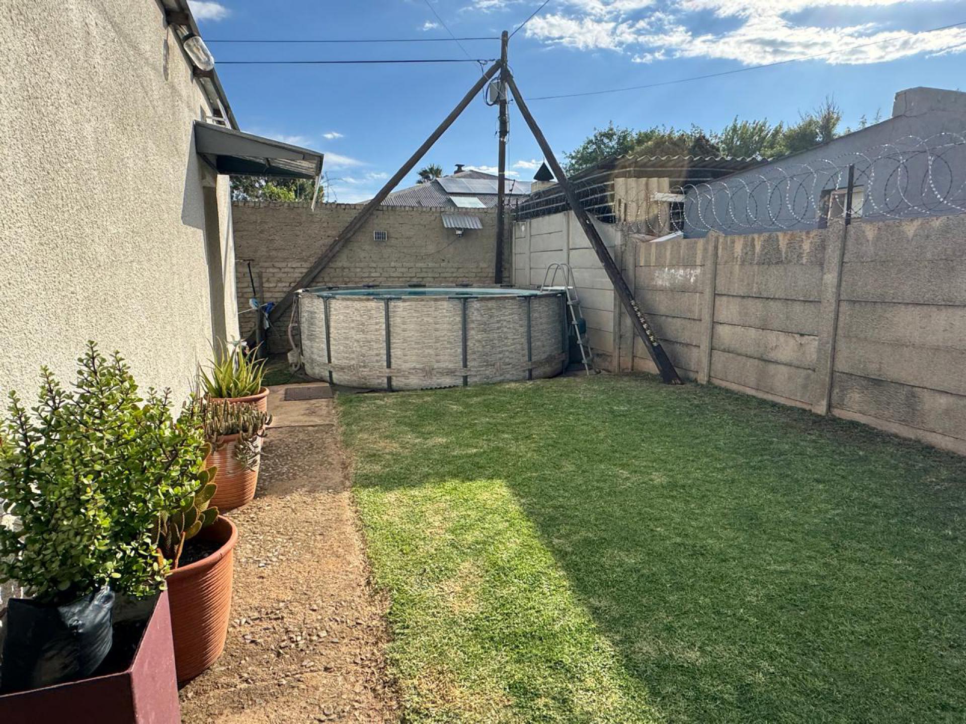  of property in Roodepoort North