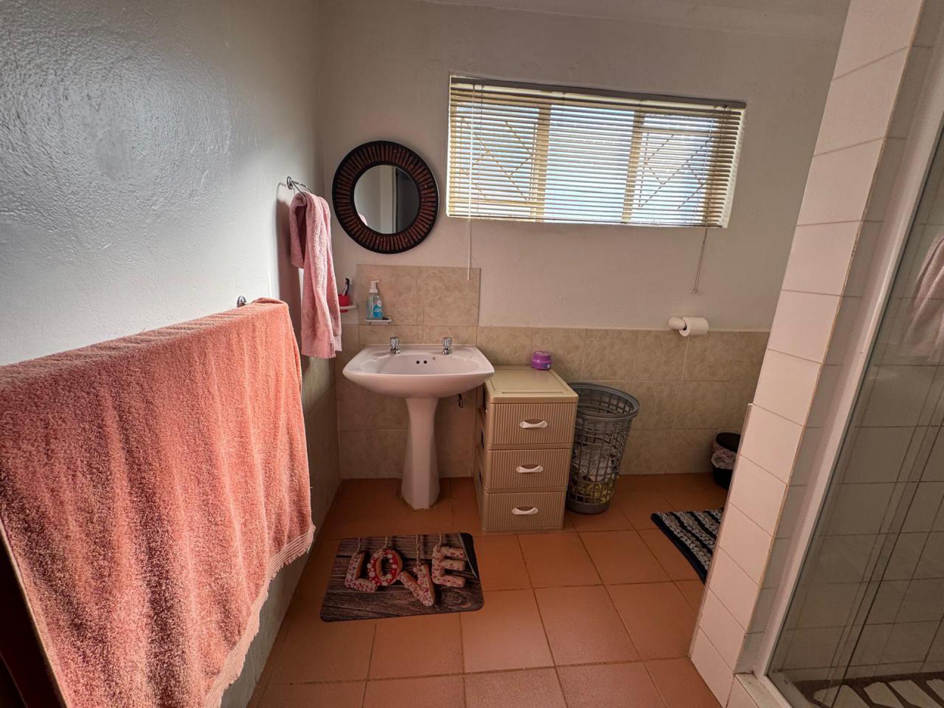  of property in Roodepoort North