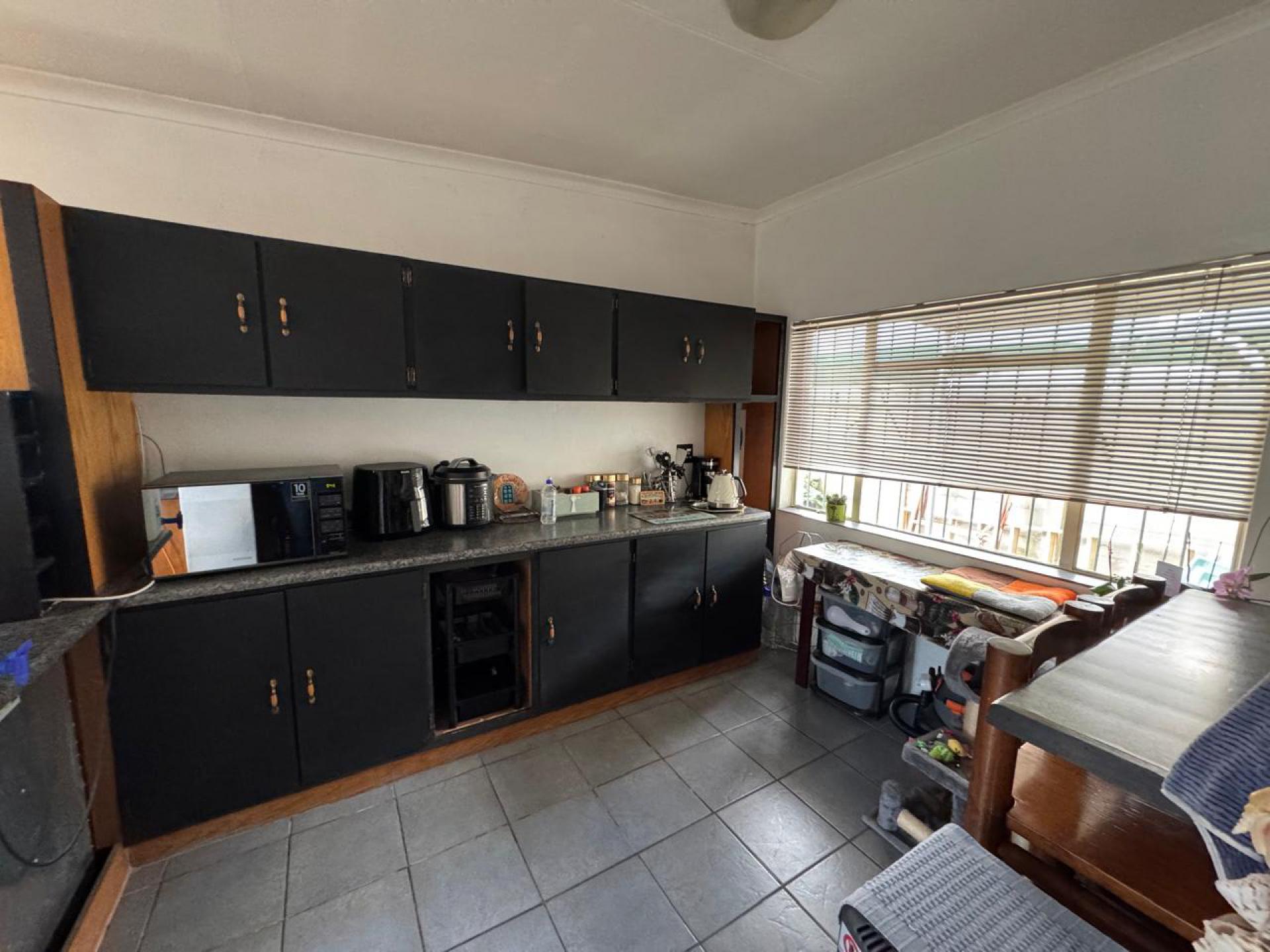  of property in Roodepoort North