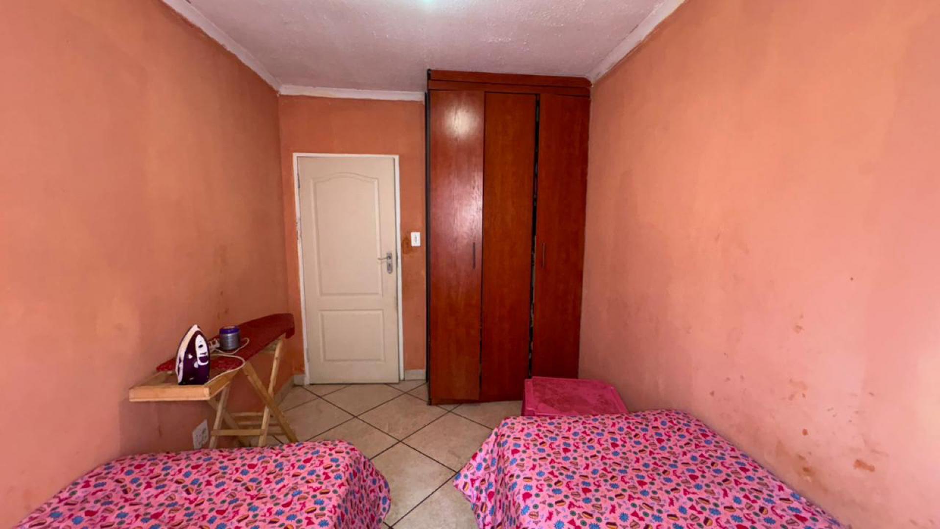 Bed Room 1 of property in Soshanguve