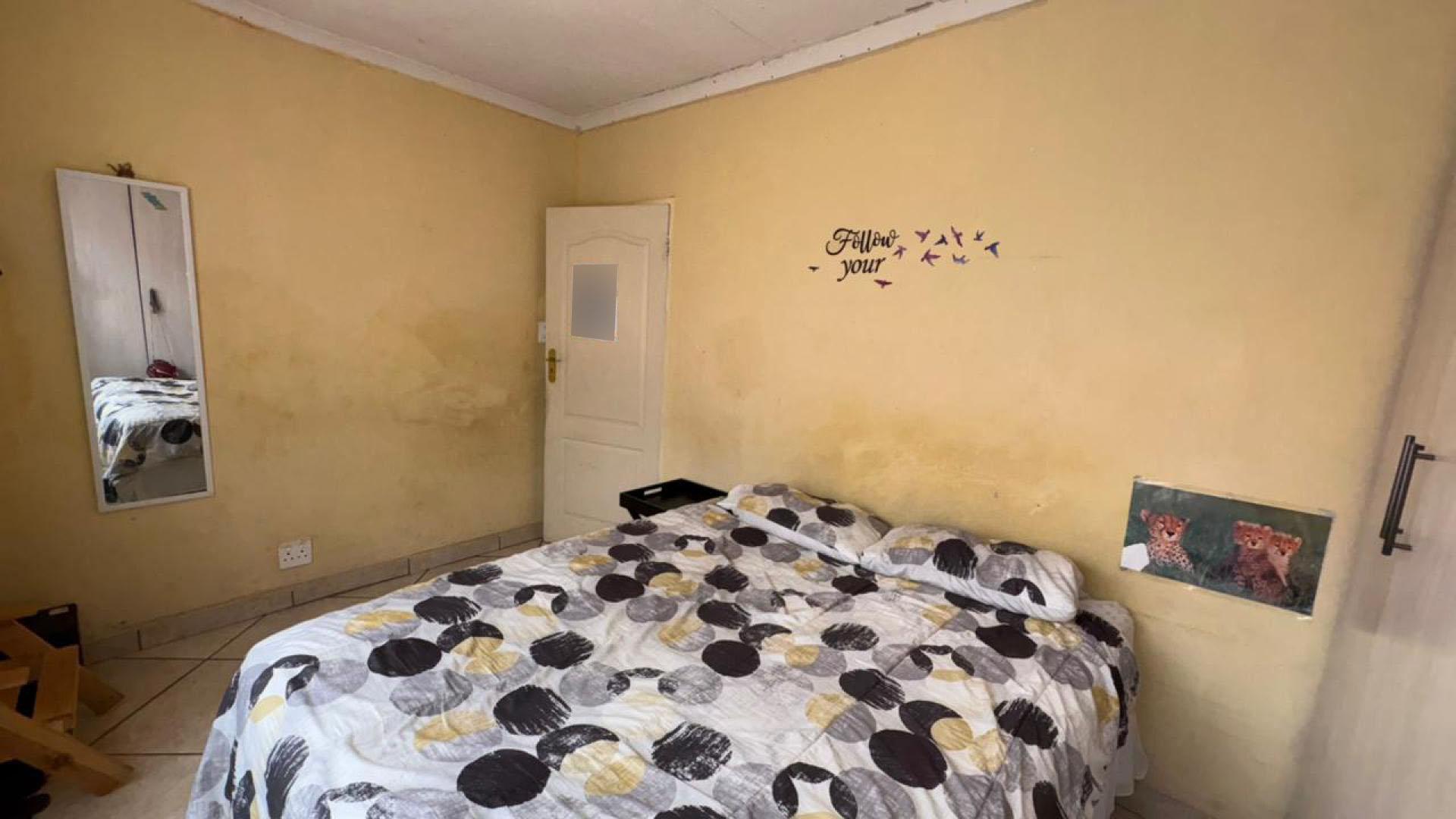 Bed Room 2 of property in Soshanguve
