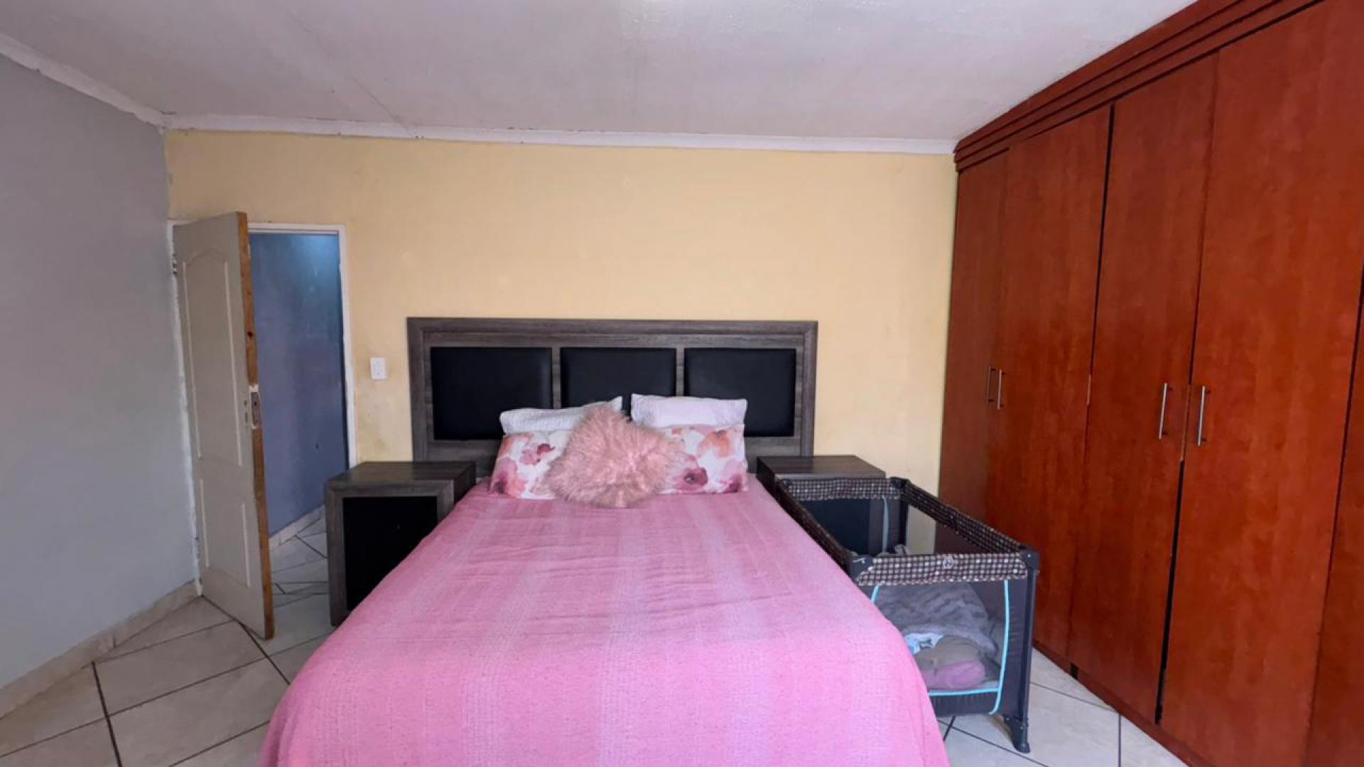Bed Room 3 of property in Soshanguve