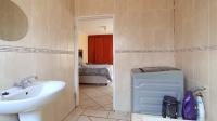 Main Bathroom - 5 square meters of property in Soshanguve