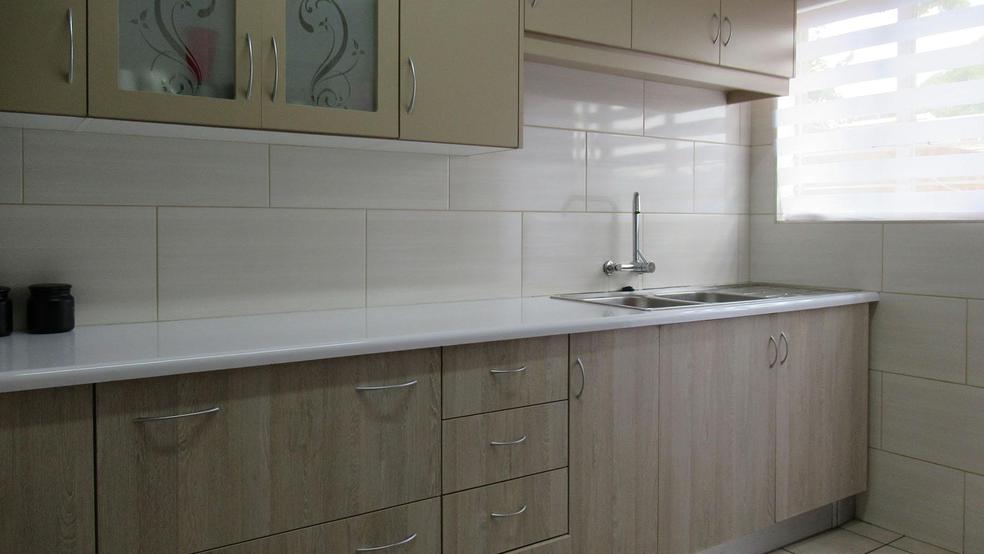 Kitchen - 9 square meters of property in Florida