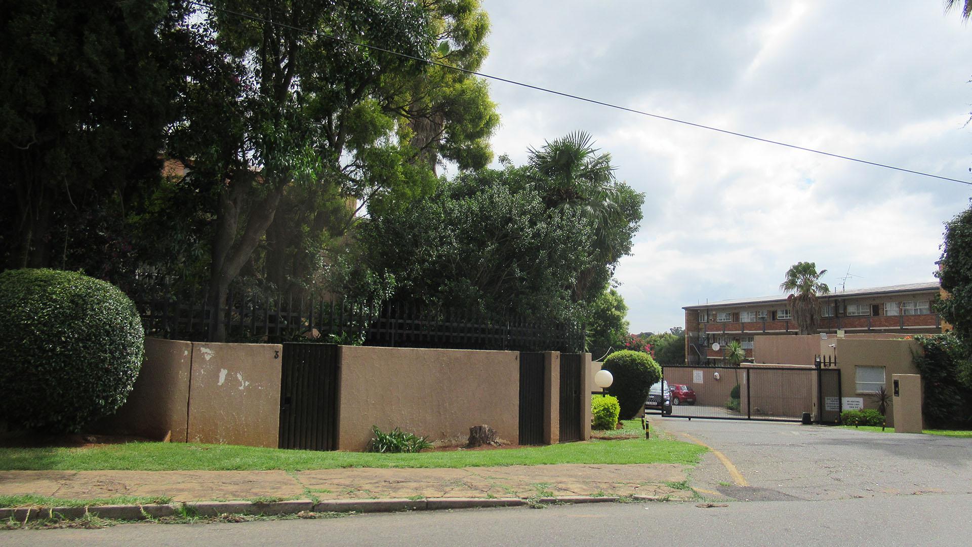 Front View of property in Florida