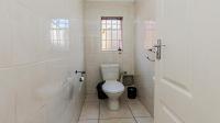 Guest Toilet - 3 square meters of property in Florida