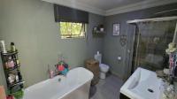 Bathroom 1 of property in Parys