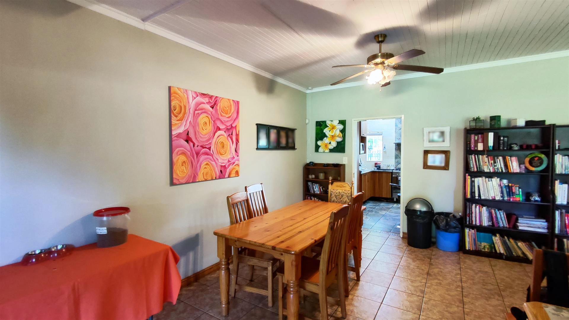 Dining Room - 22 square meters of property in Meyerton