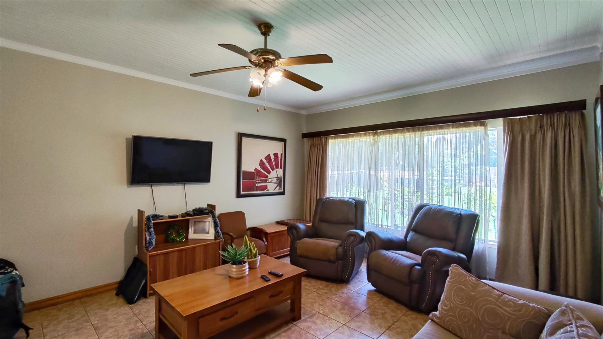 TV Room of property in Meyerton