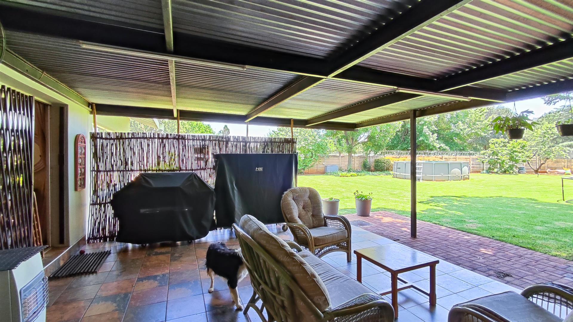 Patio - 103 square meters of property in Meyerton