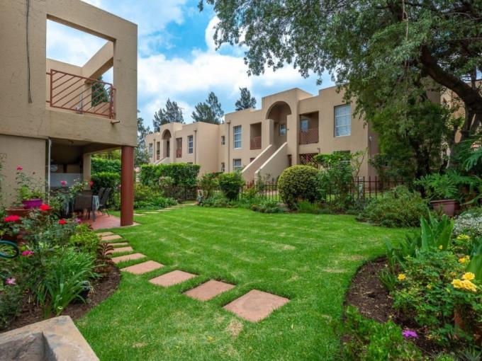 3 Bedroom Simplex for Sale For Sale in Brackendowns - MR700075
