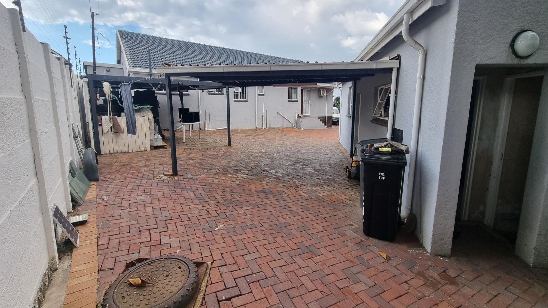 Backyard of property in Blairgowrie