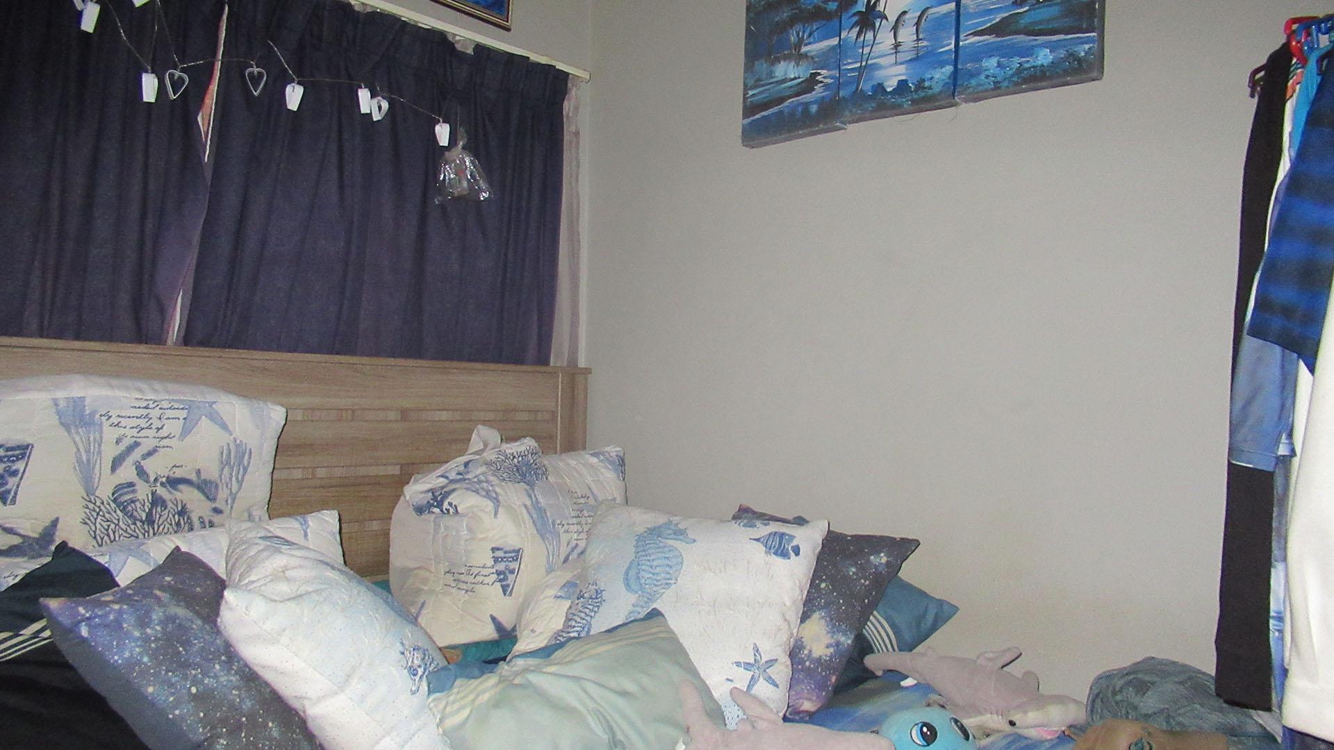 Bed Room 2 - 8 square meters of property in Witpoortjie