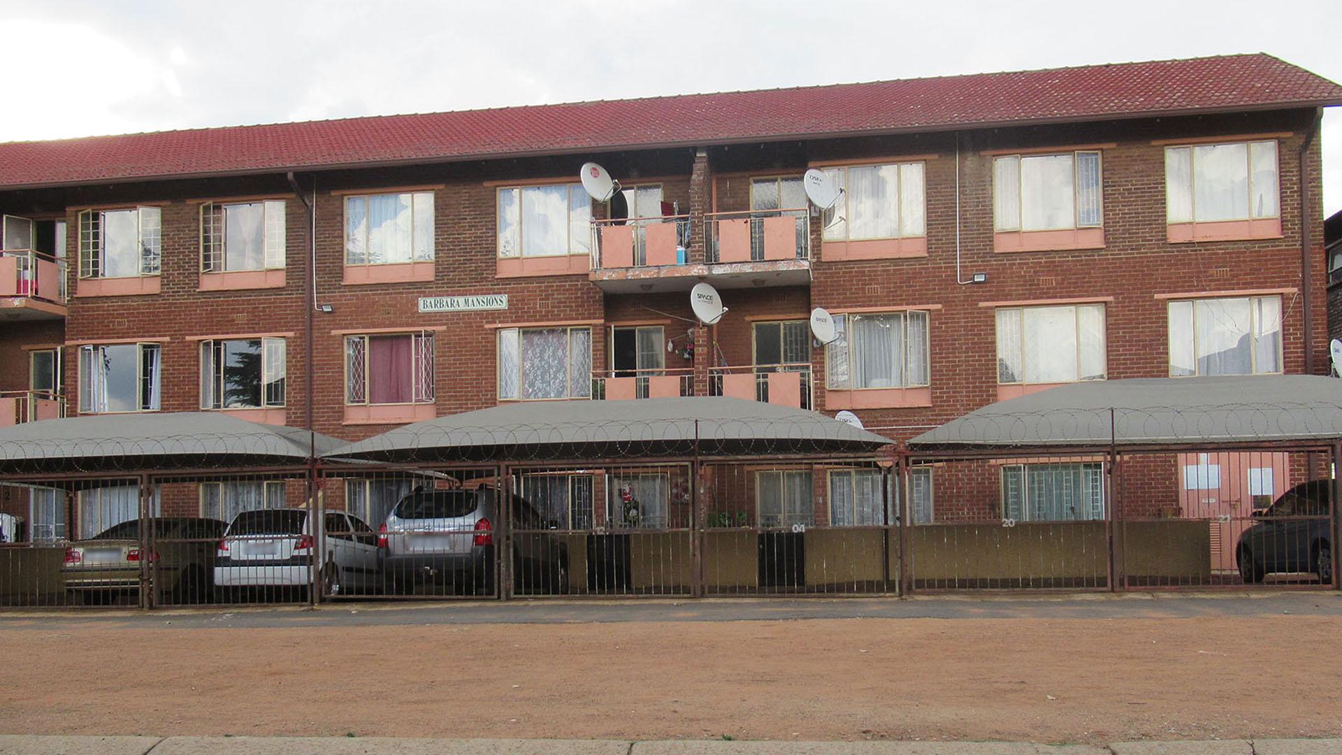 Front View of property in Witpoortjie