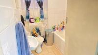 Bathroom 1 of property in Witpoortjie