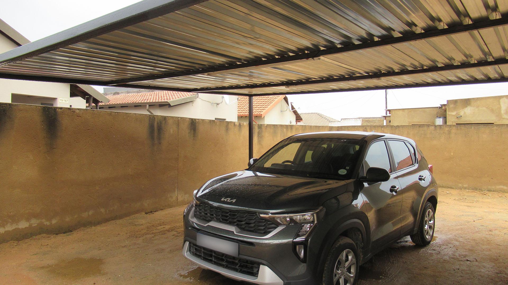 Patio - 20 square meters of property in Tirong 