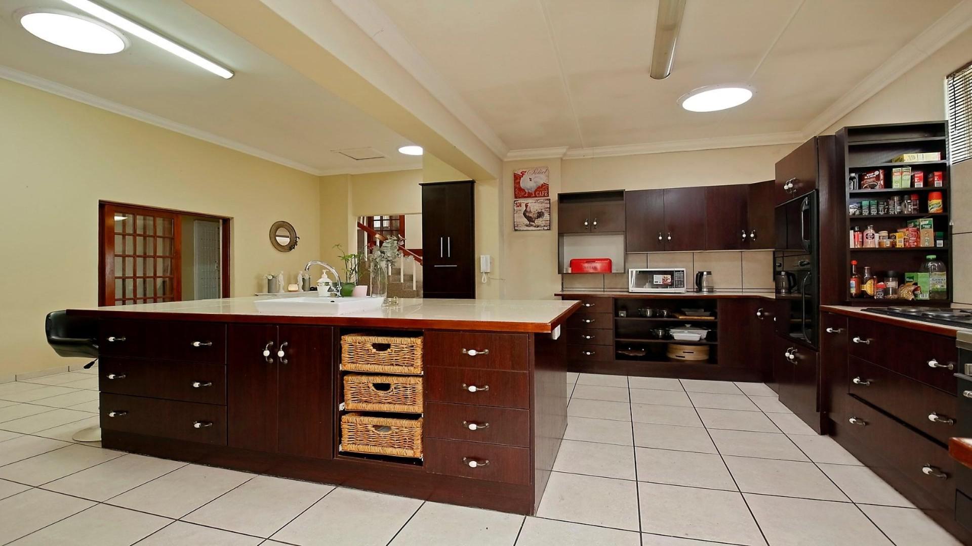 Kitchen of property in Ermelo