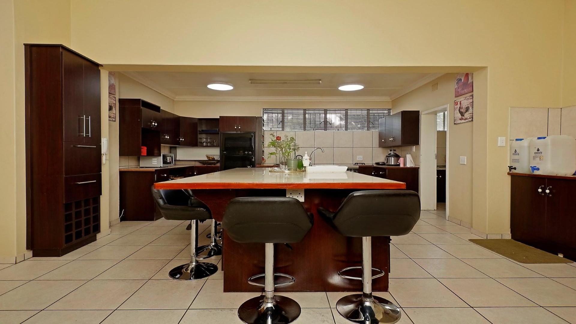 Kitchen of property in Ermelo