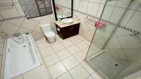 Bathroom 2 of property in Ermelo