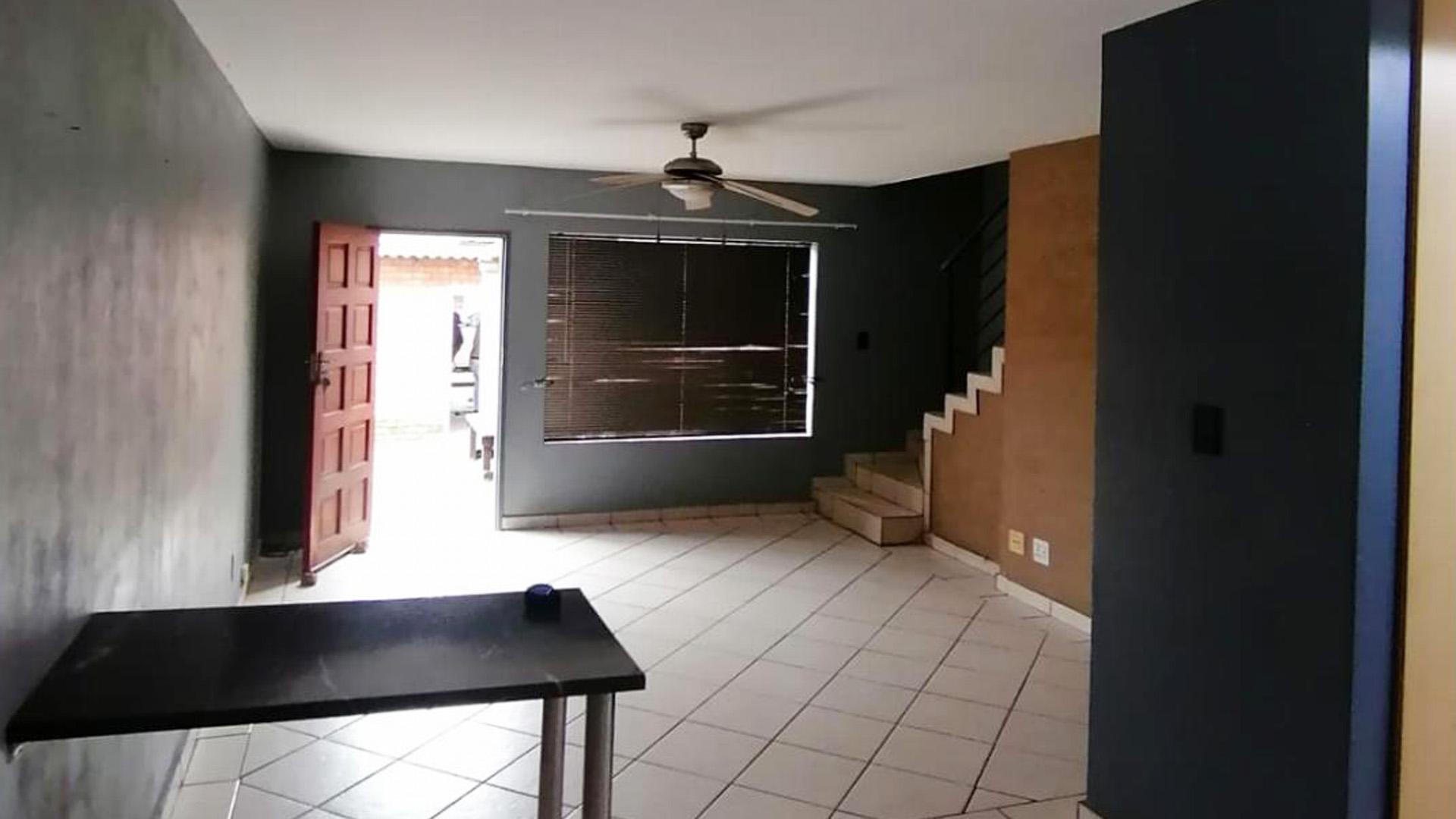 Lounges of property in Annlin