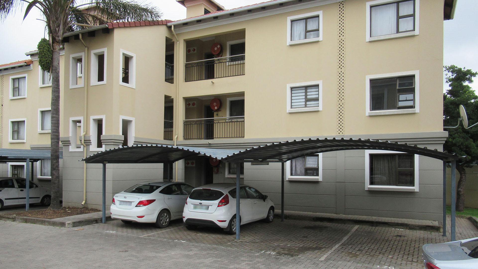 Front View of property in Grand Central