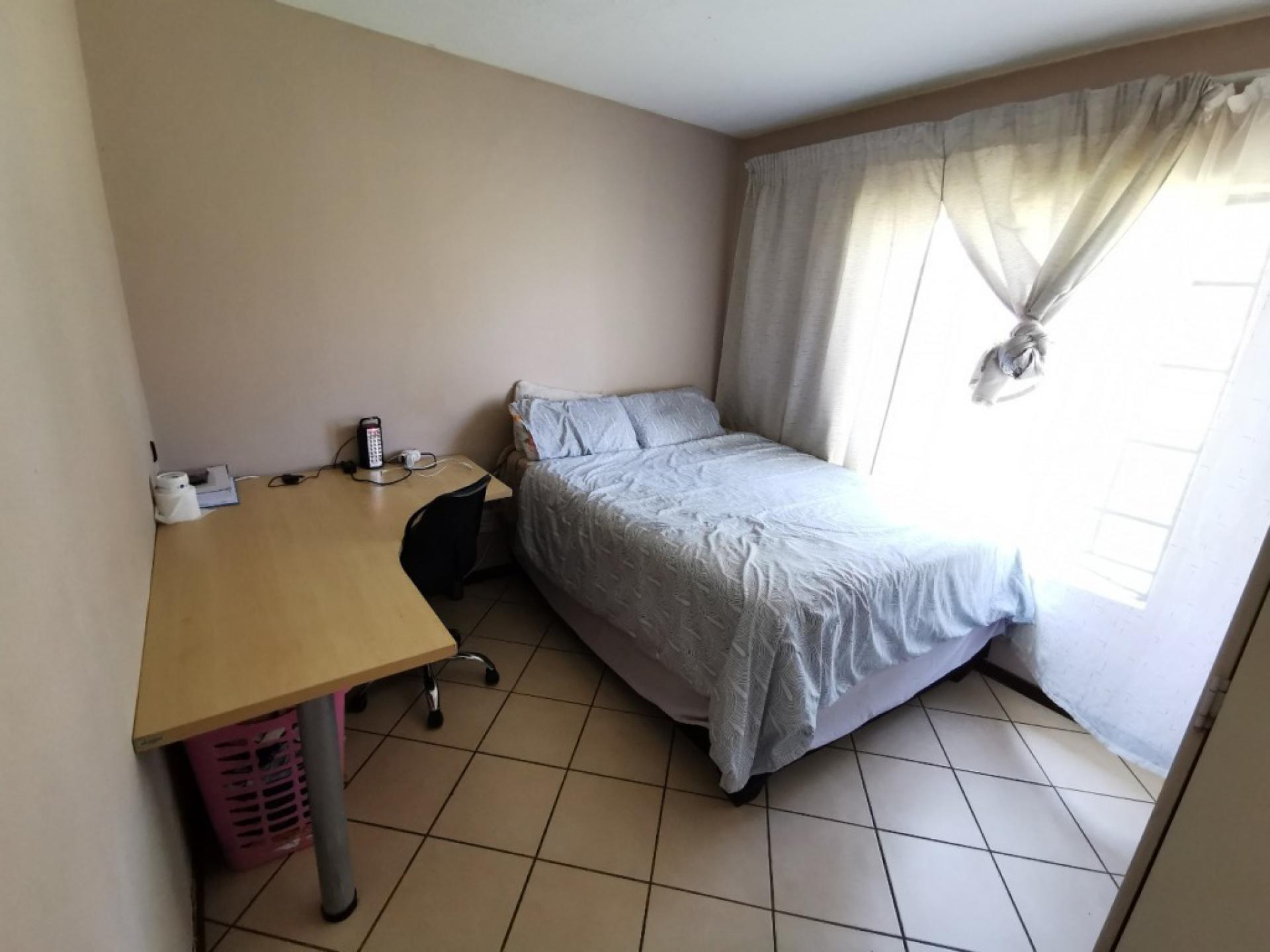  of property in Karenpark