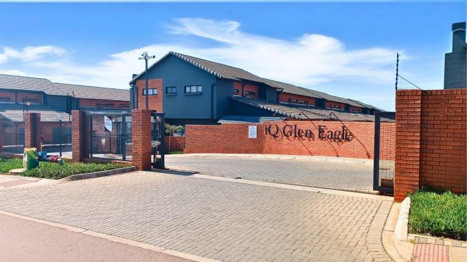 2 Bedroom Sectional Title for Sale For Sale in Montana - MR700147