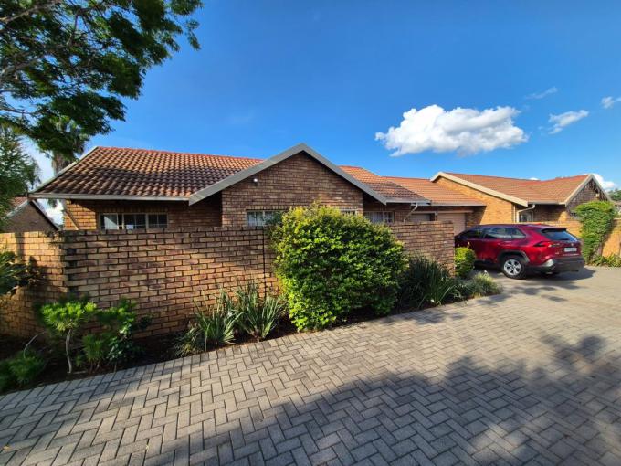 2 Bedroom Sectional Title for Sale For Sale in Montana Park - MR700155