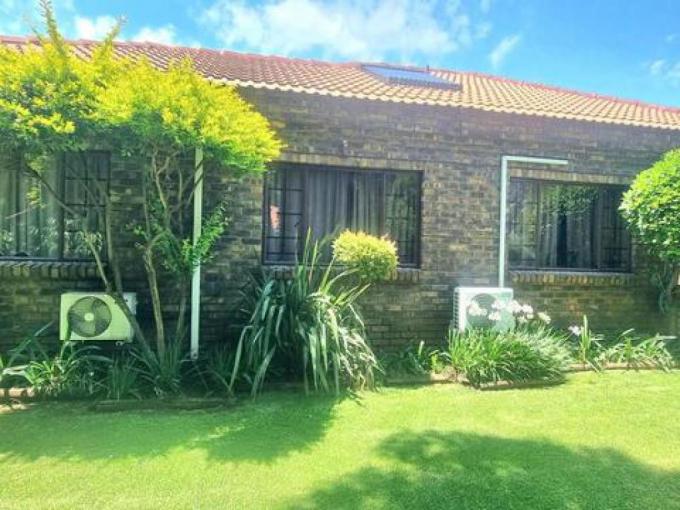 3 Bedroom House for Sale For Sale in Wierdaglen Estate - MR700168