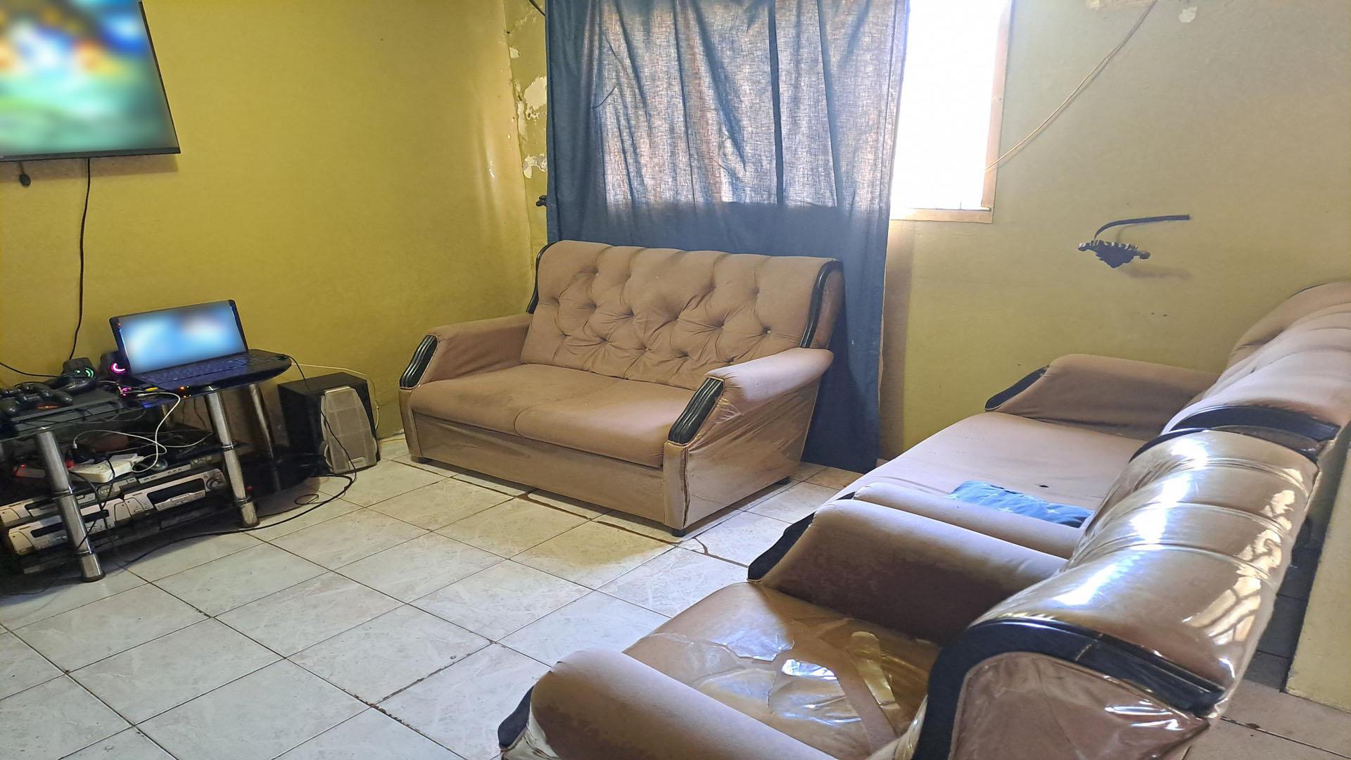 Lounges of property in Westham