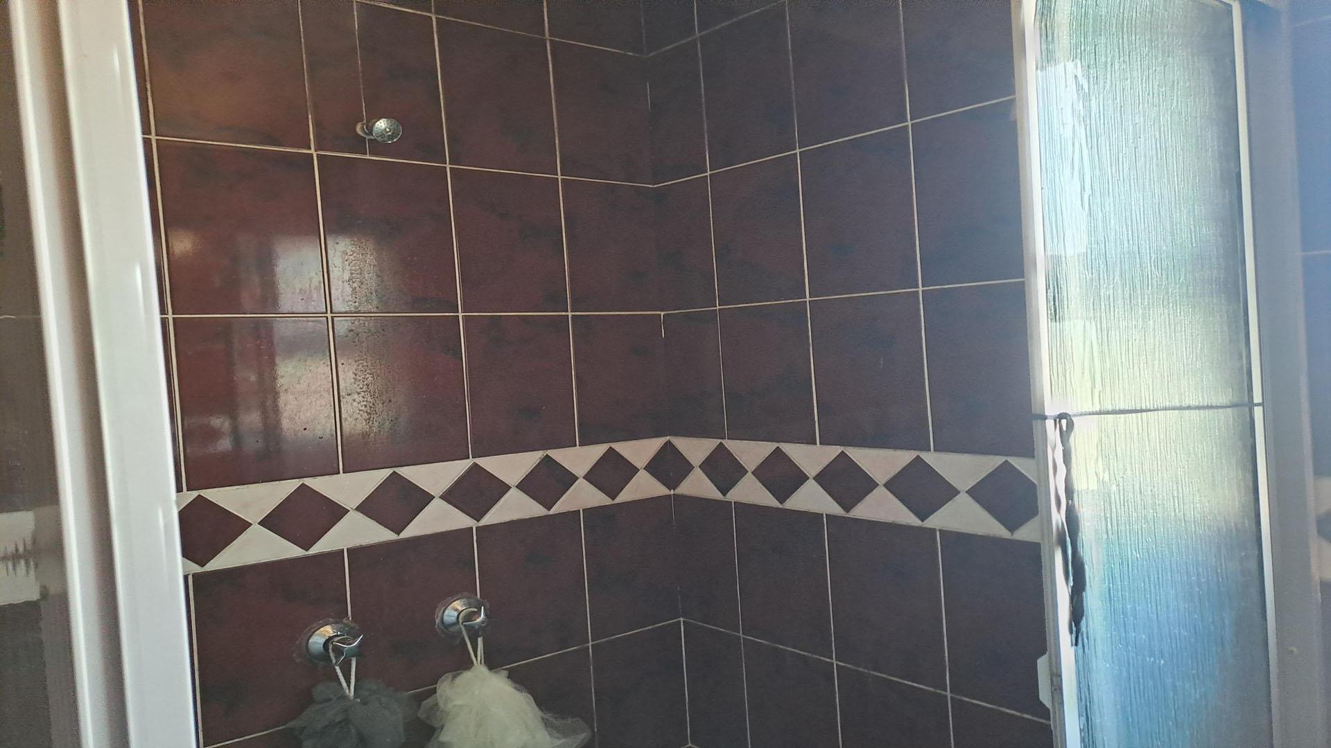 Bathroom 1 of property in Westham