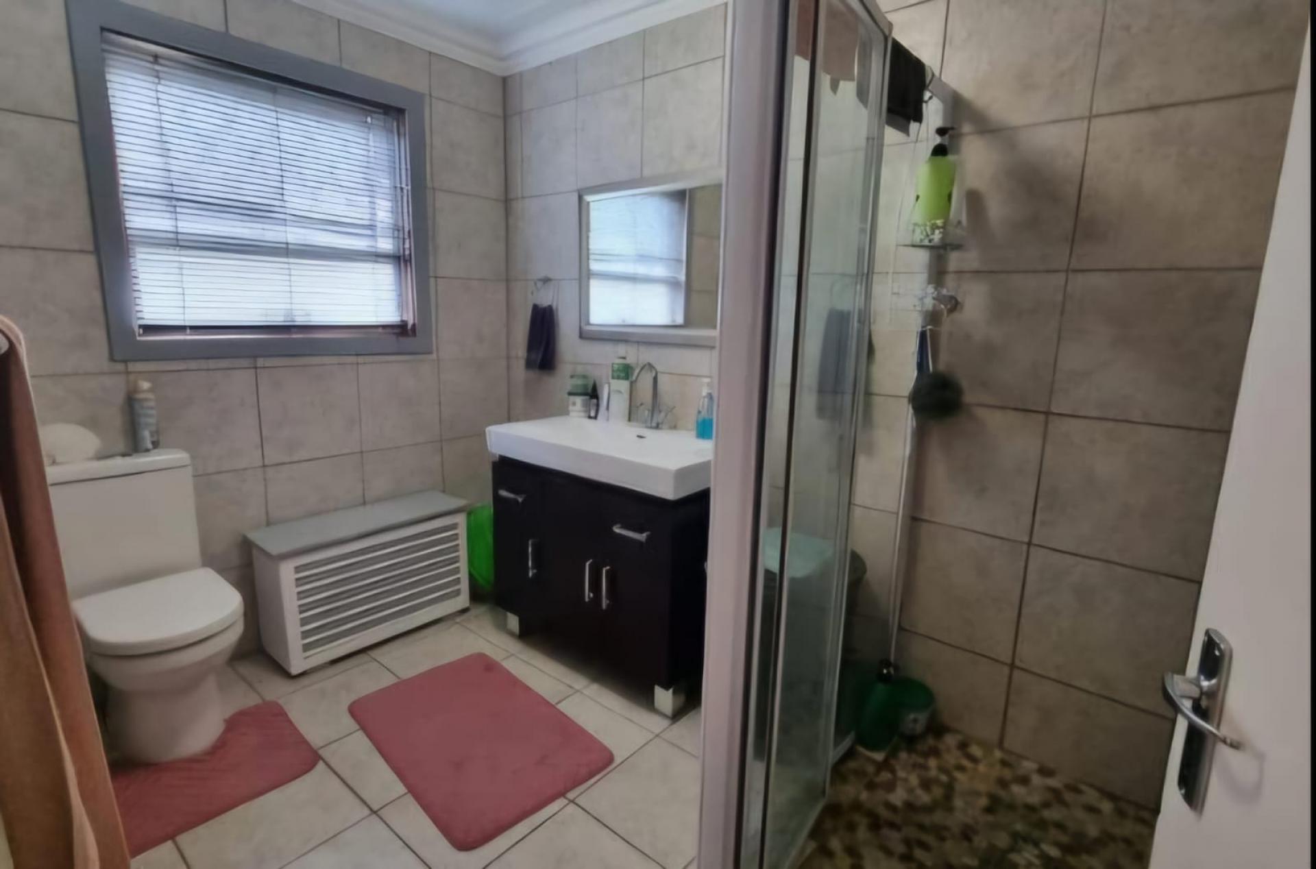  of property in Groenvallei