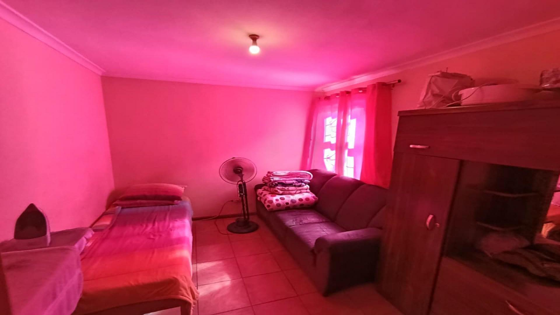 Bed Room 2 of property in Kleinvlei