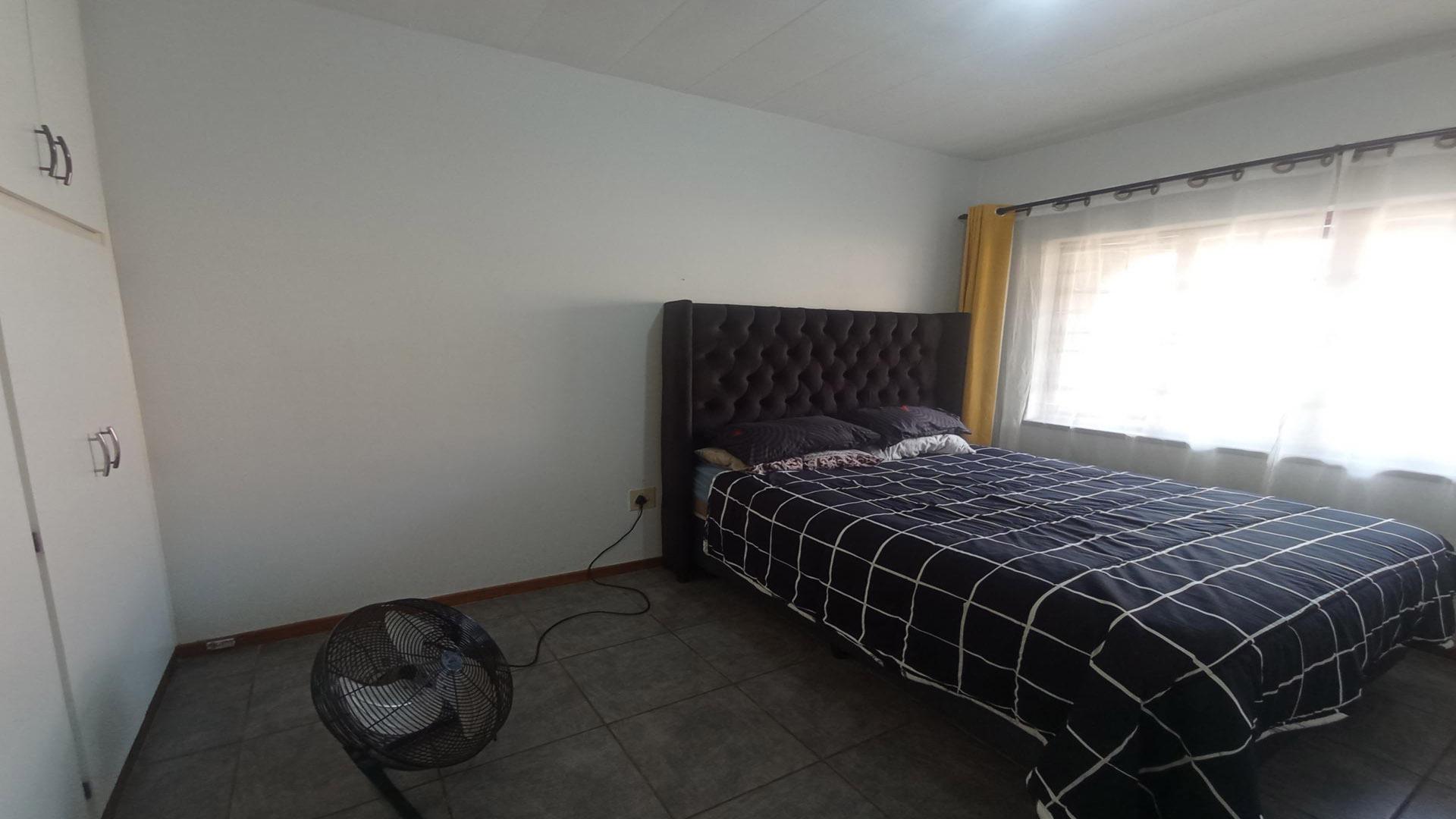 Bed Room 1 of property in Scottsville PMB