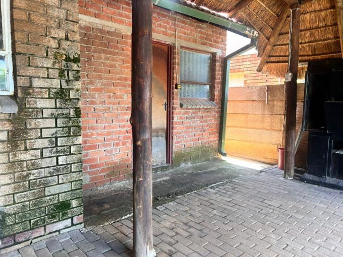 1 Bedroom Apartment for Sale For Sale in Uitsig - MR700218